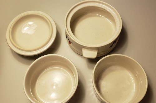 VTG Sheffield Strawberries'N Cream Stoneware 2 Ramekins & Sugar Bowl Dish w/Lid