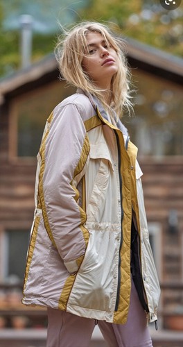 

We The Free People Alpine Retreat Ski Нейлоновая куртка с цветными блоками  268 долларов США
