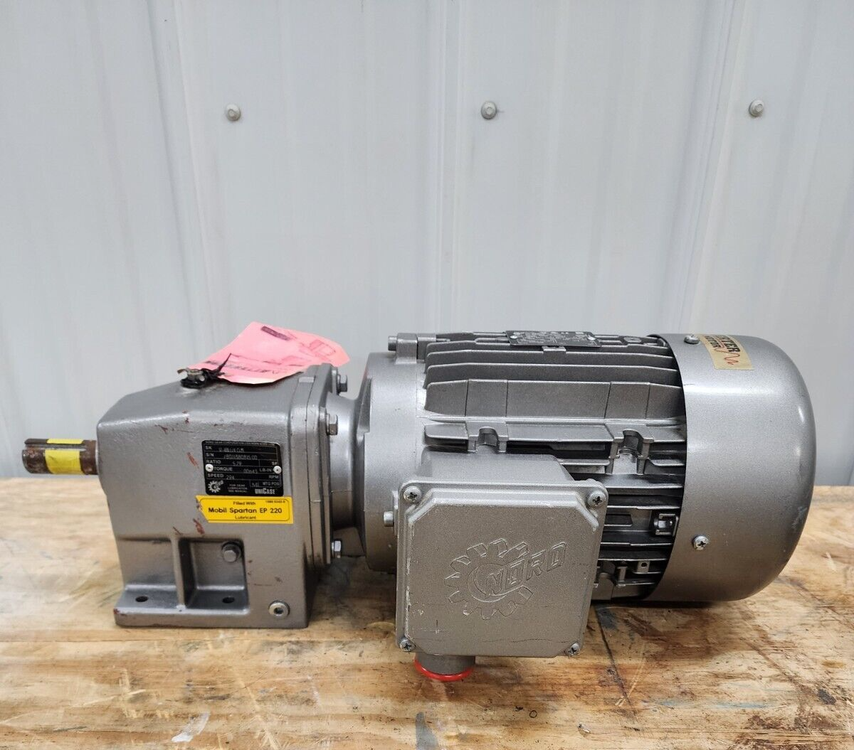 Nord SK12-100L/4 CUS Helical Gearmotor, 5:79, 294RPM, 230/460V, 3,000HP, 1705RPM Nord SK12-100L/4 CUS Helical Gearmotor, 5:79, 294RPM, 230/460V, 3,000HP, 1705RPM