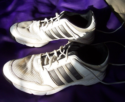 Adidas 36 traxion store golf shoes