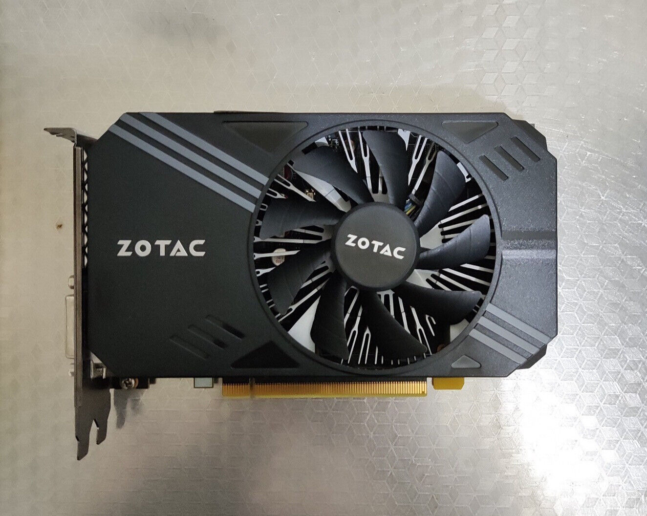 ZOTAC NVIDIA GeForce GTX1060 6GB iTX MINI GDDR5 Graphics Video Card DP HDMI DVI | eBay ZOTAC NVIDIA GeForce GTX1060 6GB iTX MINI GDDR5 Graphics Video Card DP HDMI DVI | eBay
