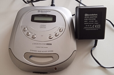 Tragbarer CD-Player Roadstar PCD-9700 mit Netzteil - defekt