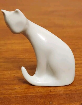Vtg ROYAL DUX Bohemia 3'' Seated Cat Figurine White Stamped MCM