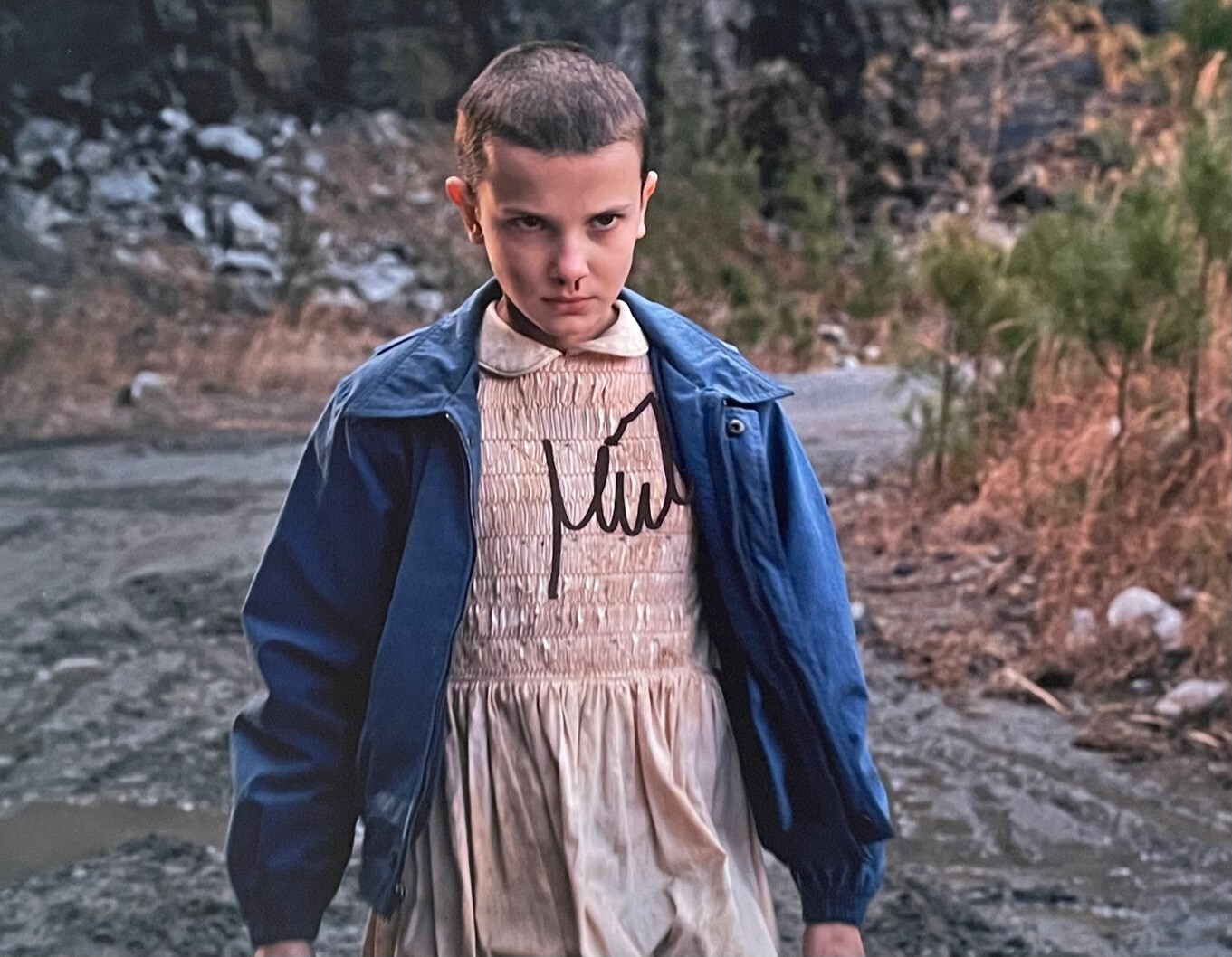 2021 MILLIE BOBBY BROWN直筆サイン ストレンジャーシングス MILLIE BOBBY BROWN Signed STRANGER THINGS 8x10 Autograph OPX