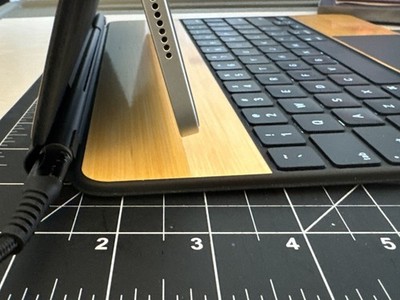iPadアクセサリー Magic Keyboard(12.9 iPadPro)MJQK3LL/A US Apple MJQK3LL/A Magic Keyboard for iPad Pro 12.9