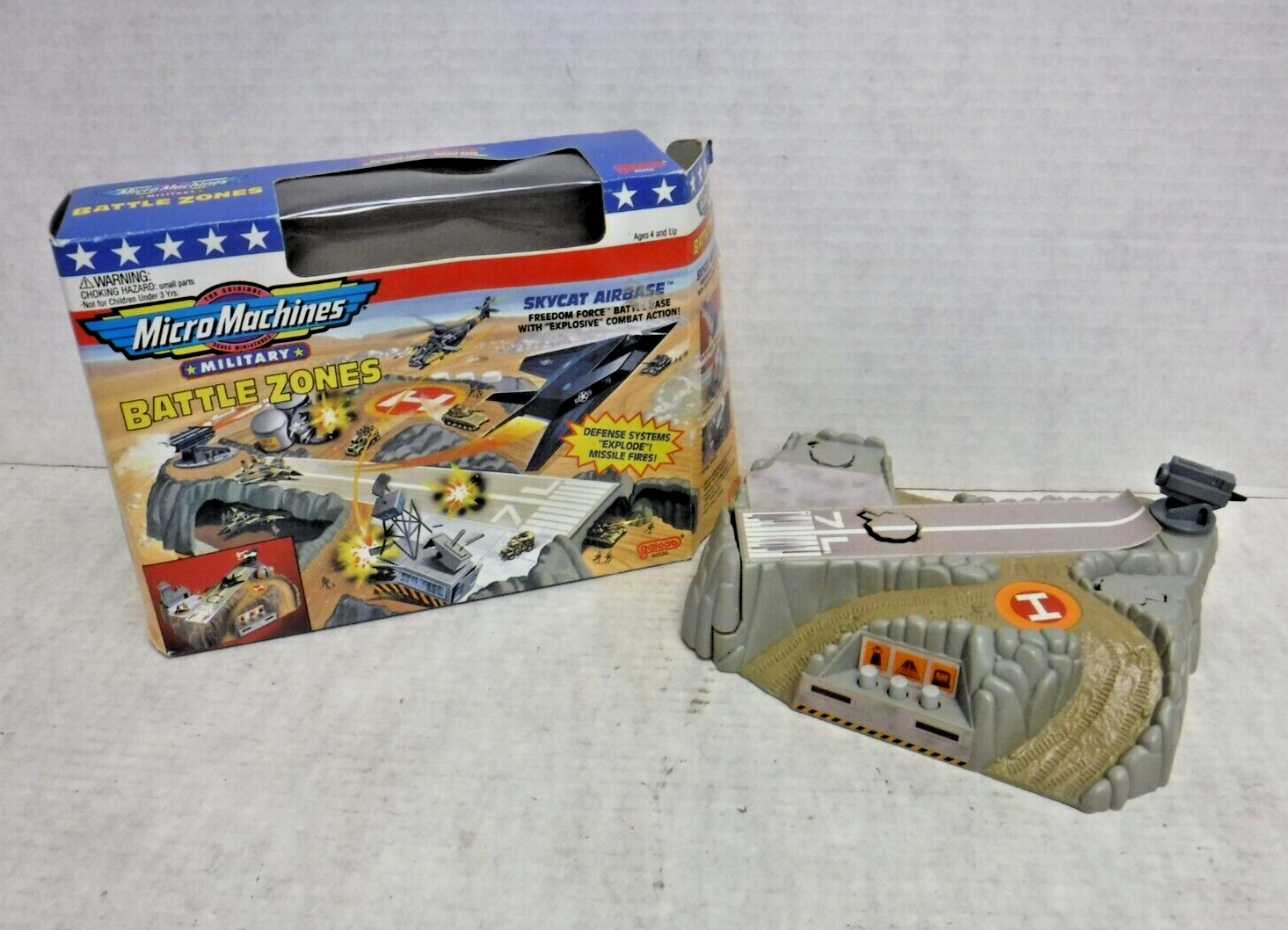 激レア★マイクロマシン★MICRO MACHINES★WILDCAT Micro Machines Wildcat Canyon Playset Demonstration - YouTube
