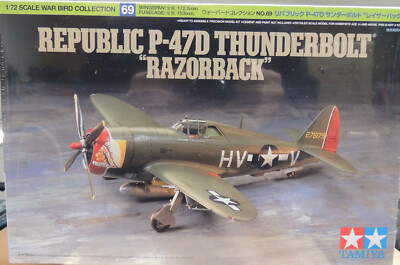 WWII USAF P-47D THUNDERBOLT RAZORBACK TAMIYA 1:72 PLASTIC MODEL AIRPLANE KIT