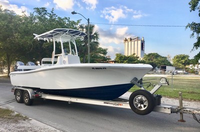 2015 Yellowfin 26ft Hybrid Twin Yamaha CUSTOM
