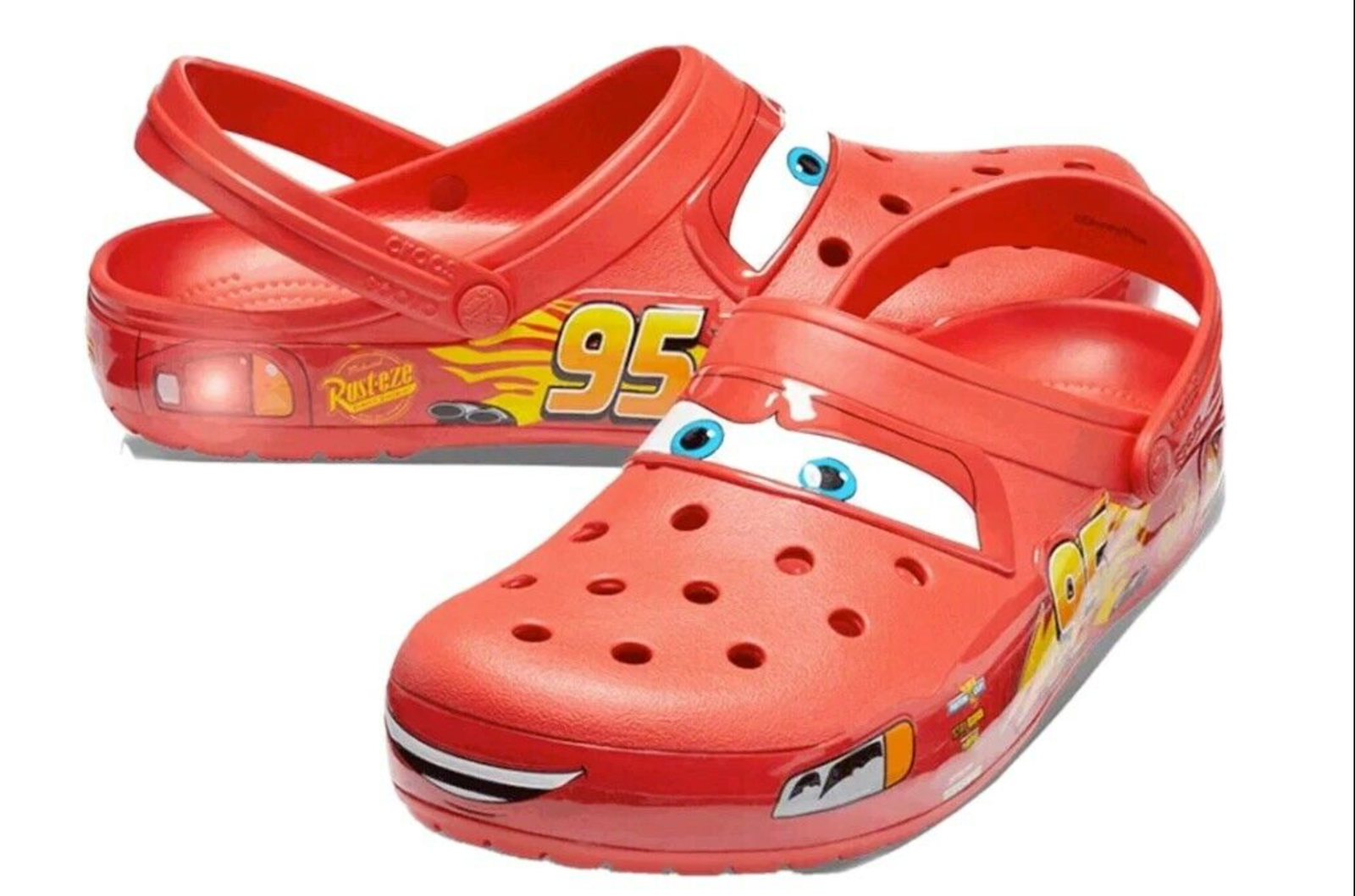 Маквин одежда. Crocs lightning mcqueen. crocs limited edition. crocs тачки. кроксы тачки маквин.