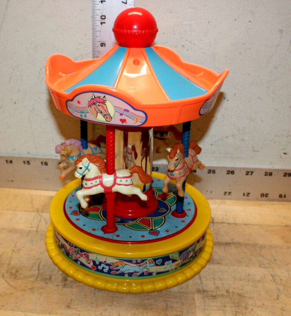Vintage 1991 REDBOX 23137 Toy Musical Wind Up Merry Go Round