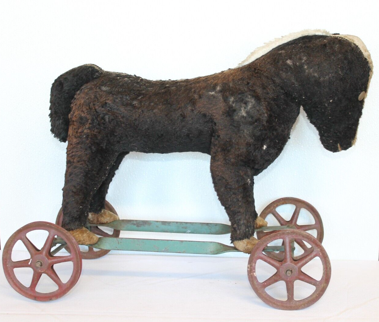 Steiff  Horse on wheels  シュタイフ　ホースオンホイール Antique Felt Pull Horse On Wheels (1900-1930) Steiff Toys | eBay