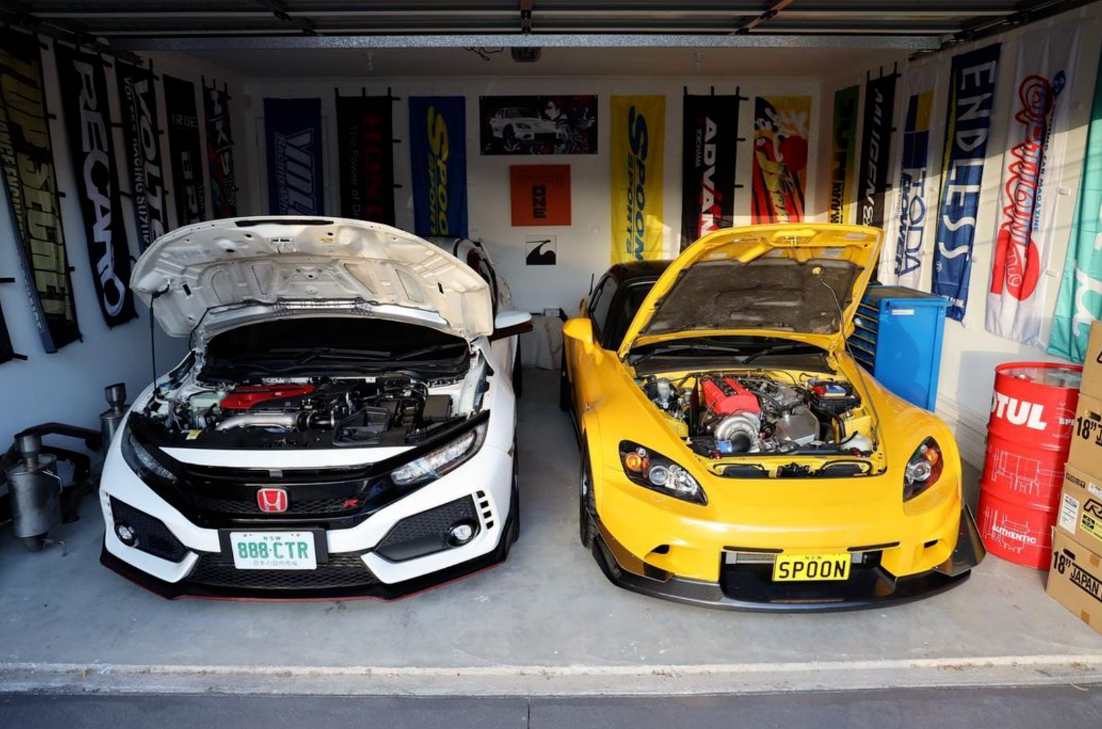 HONDA (BLACK BG) NOBORI FLAG - JDM NOBORI FLAGS