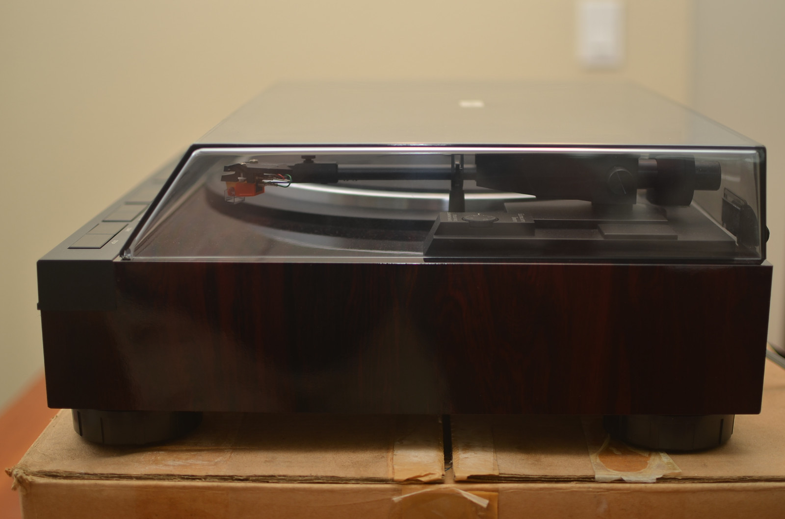 Denon DP-47F Automatic Turntable w/ AT-130e Cartridge