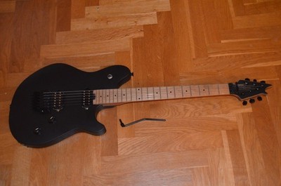 EVH Wolfgang WG Standard ST Black - E-Gitarre