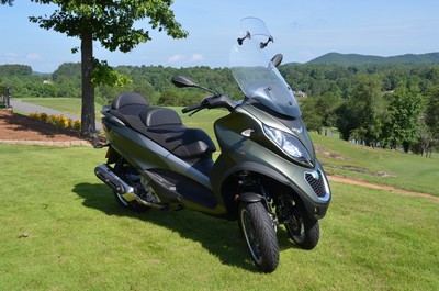 PIAGGIO MP3 500 SPORT 3 WHEEL 2018 MOTORCYCLE SCOOTER ABS GREEN 585 MILES MINT!