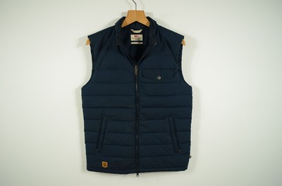 FJALLRAVEN _ MEN'S QUILTED GREENLAND DOWN LINER VEST GILET NAVY BLUE _ size S