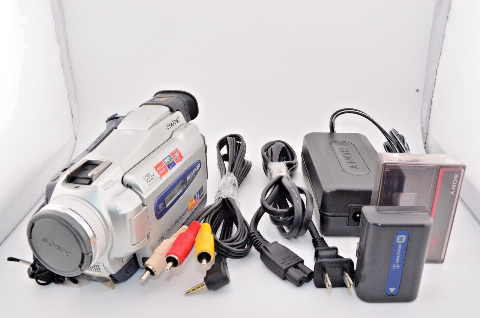 Excellent+4 Sony Handycam DCR-TRV27 Mini DV silver from