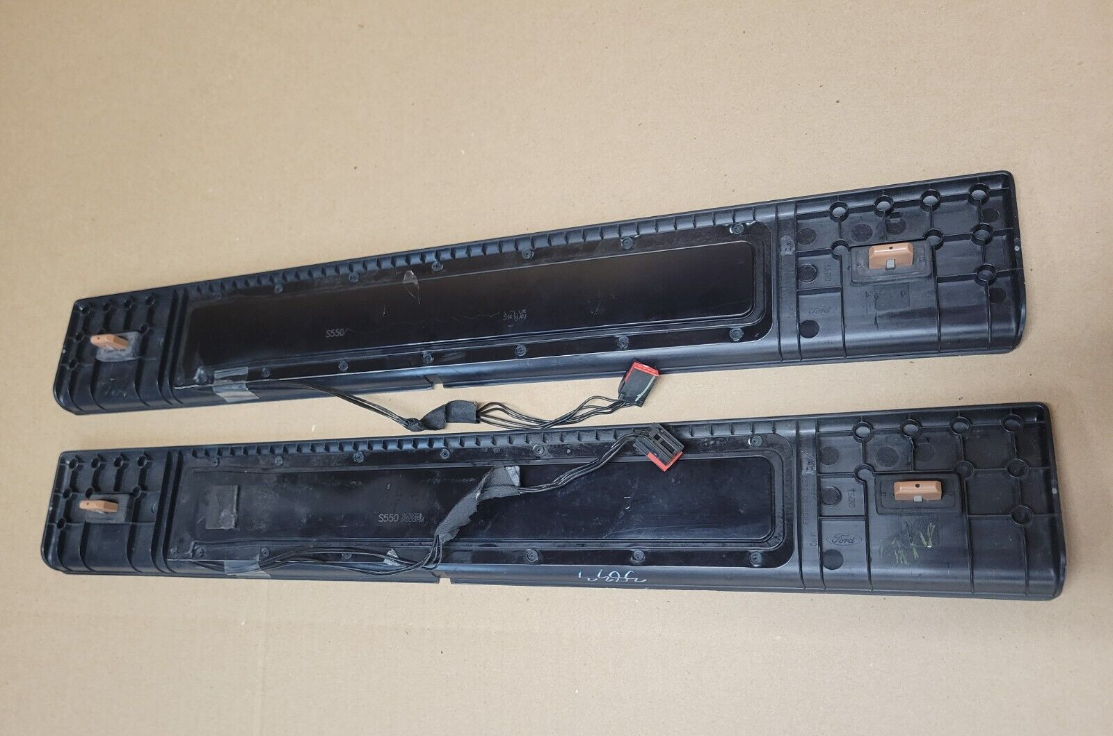 New Take Off 2015-2022 Mustang Lighted Door Sill Plates   PAIR