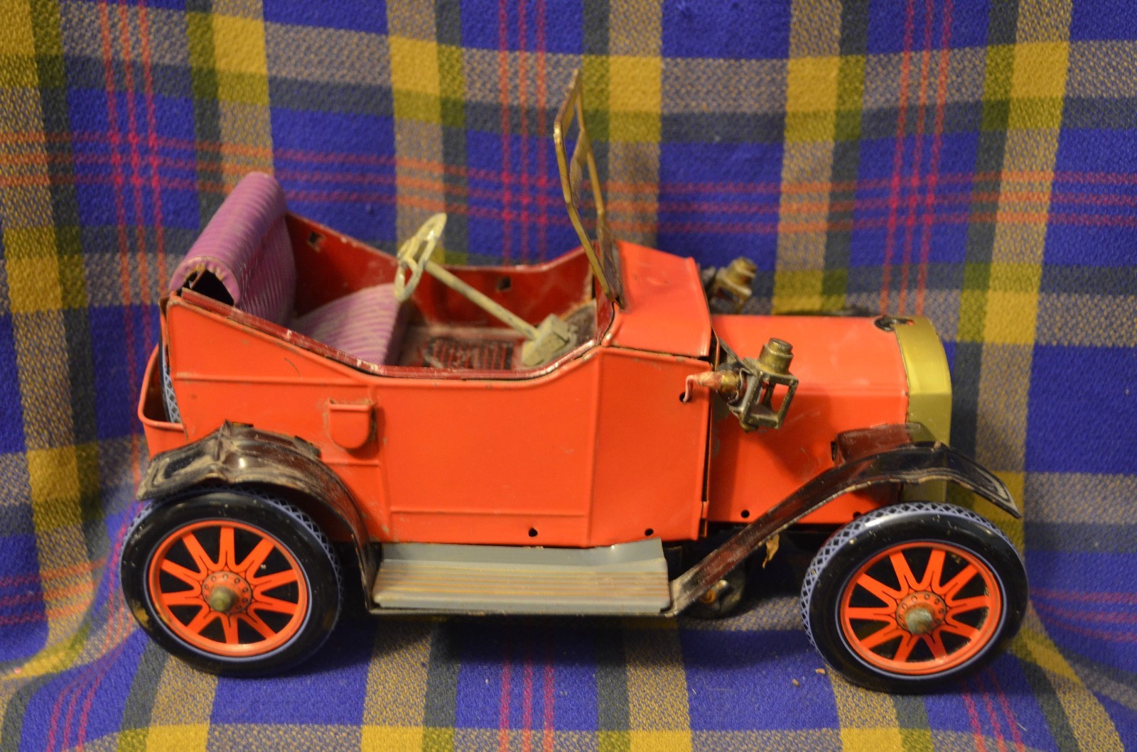 Vintage Red Metal Battery Operated Open Aired Early 1900s Style Car-Parts/Repair