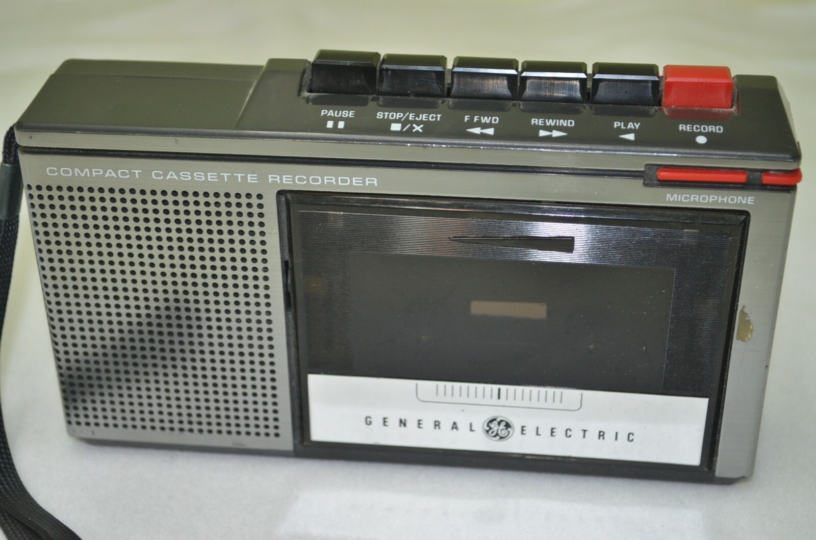 VINTAGE GE GENERAL ELECTRIC 3-5300B COMPACT CASSETTE RECORDER - NICE