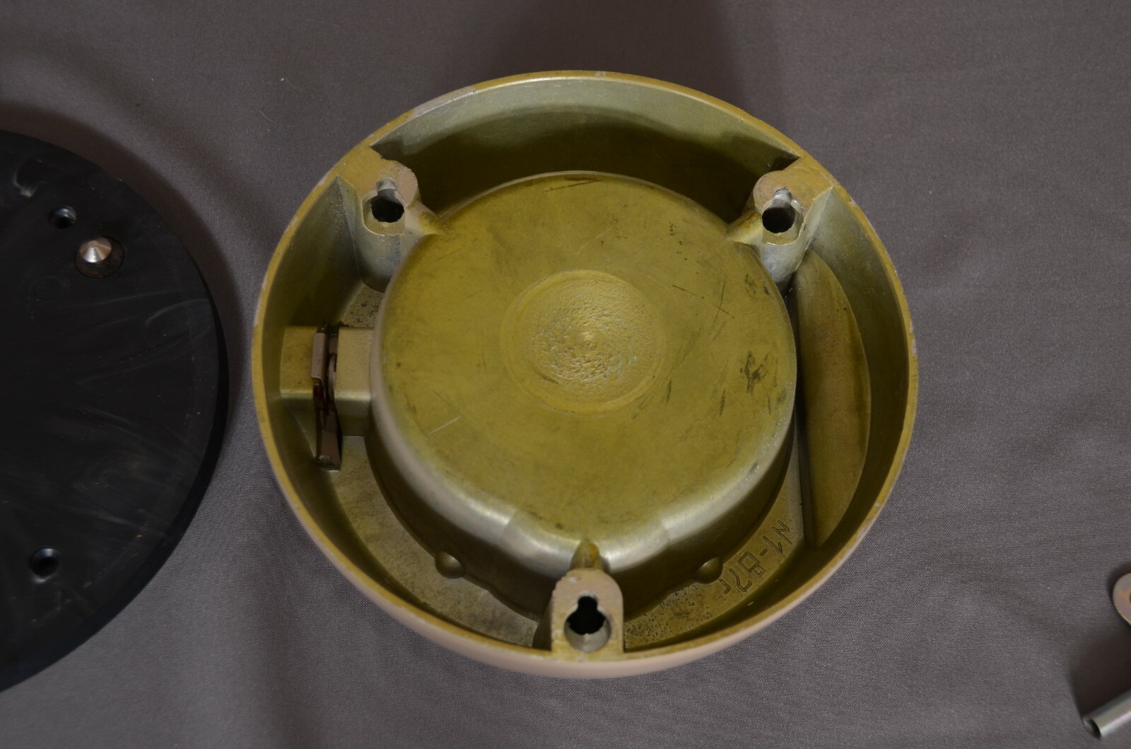 VINTAGE USSR RUSSIAN SUBMARINE SHIP CLOCK W KEY (WORKING) HEAVY 5-1/2 LBS