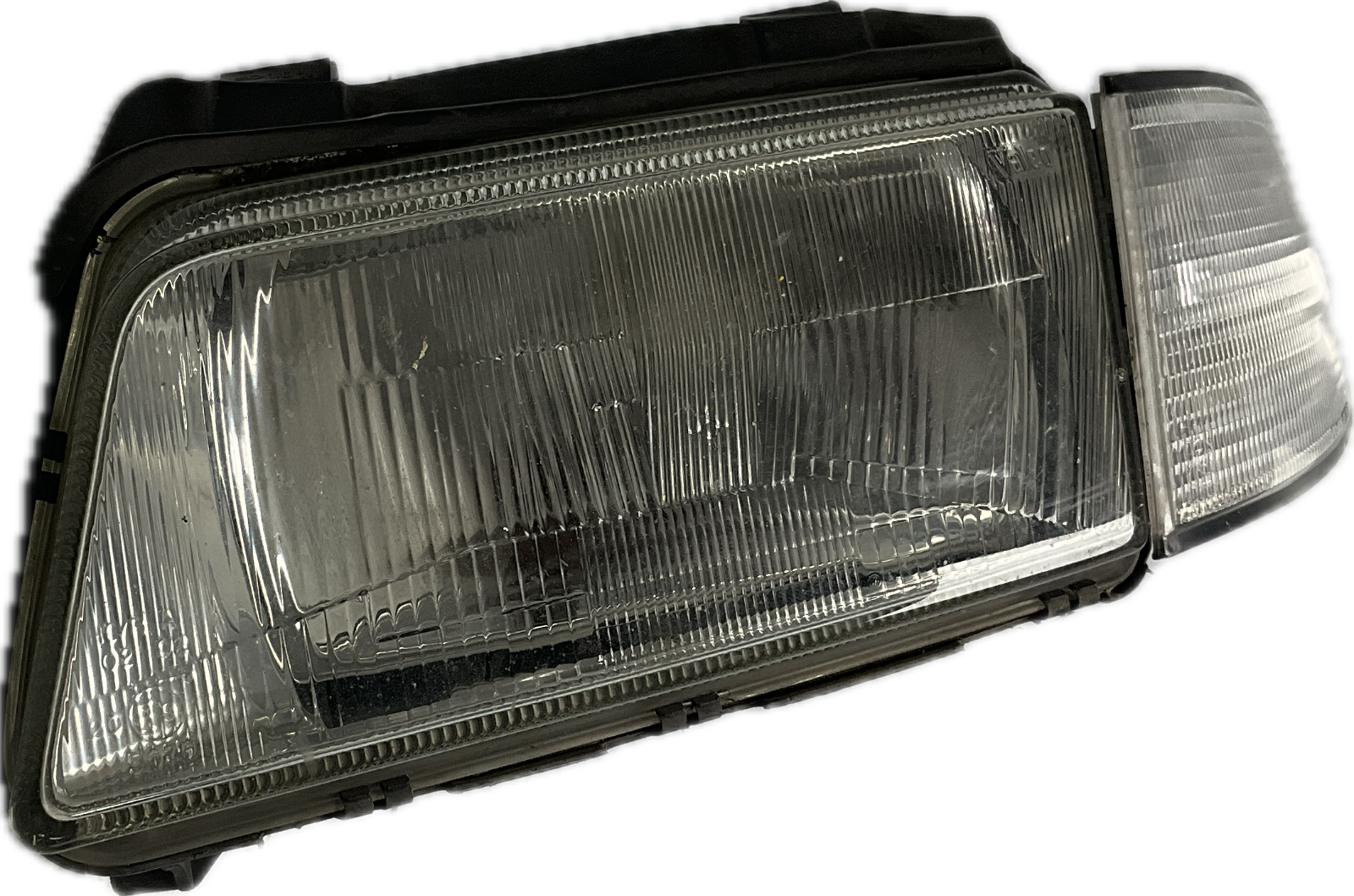 Fanale anteriore sinistro Audi A4 I anno: 2002 codice ricambio: 8D0941003A