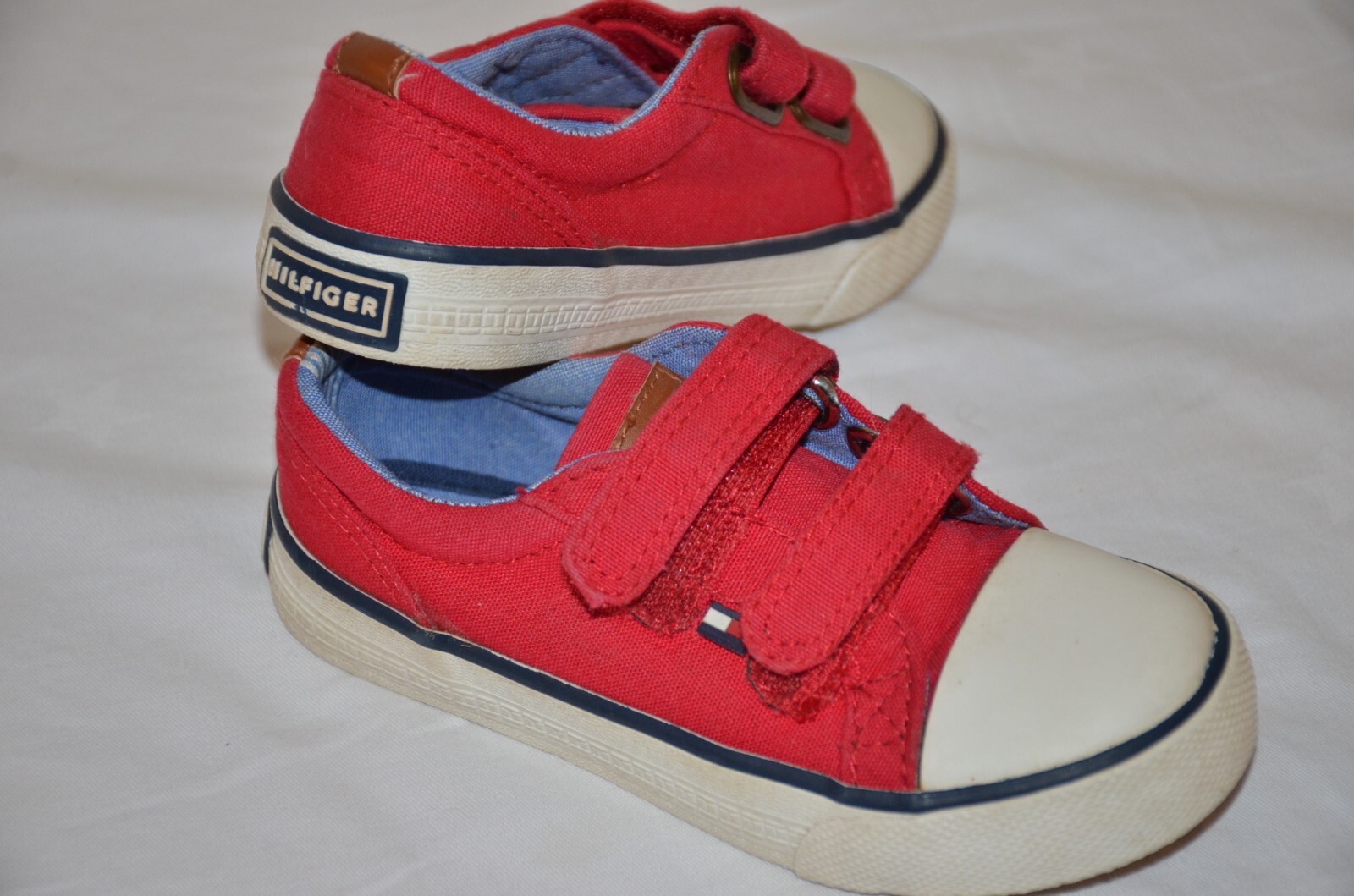 Tommy Hilfiger Toddler Kids Size 9 Sneaker Athletic Shoes
