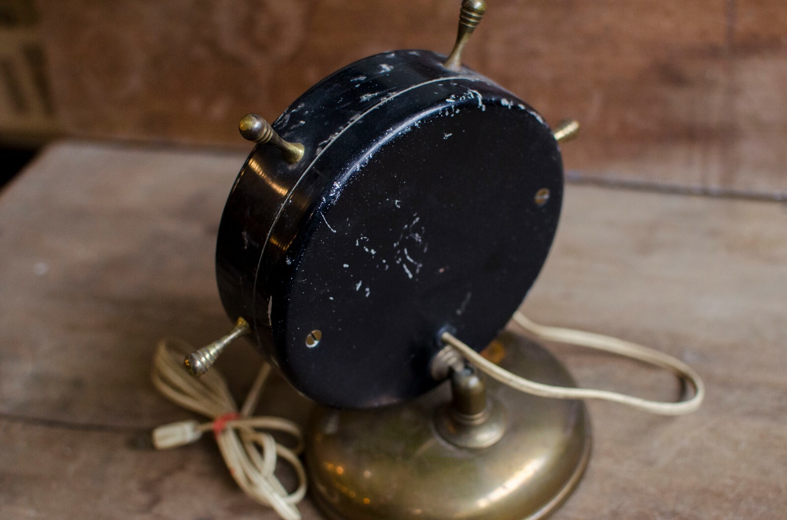 Vintage Ship's Wheel Clock, Pilot's Wheel Clock, Ensign Brand Not working