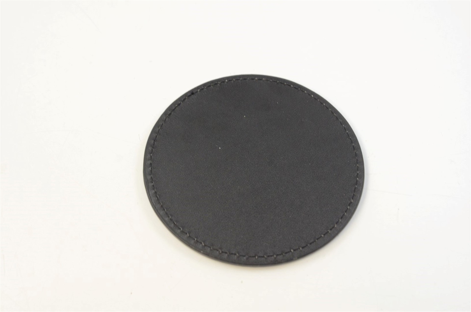 NEW Genuine Fender Guitar/Bass Black Leather Bar Top Drink Coaster Set