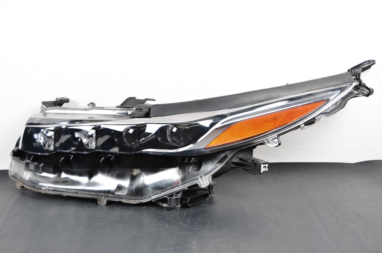 Complete! 2017-2022 Toyota Prius Prime Full LED Headlight
