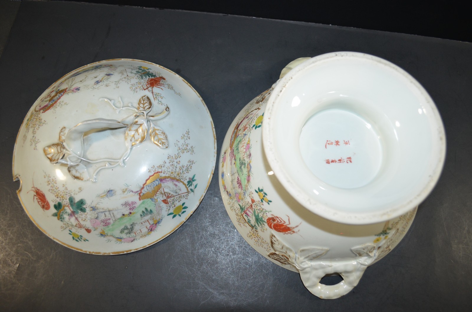 Over sized Four sets Japanese Meiji porcelain 3 plates and large bowls W / Mark