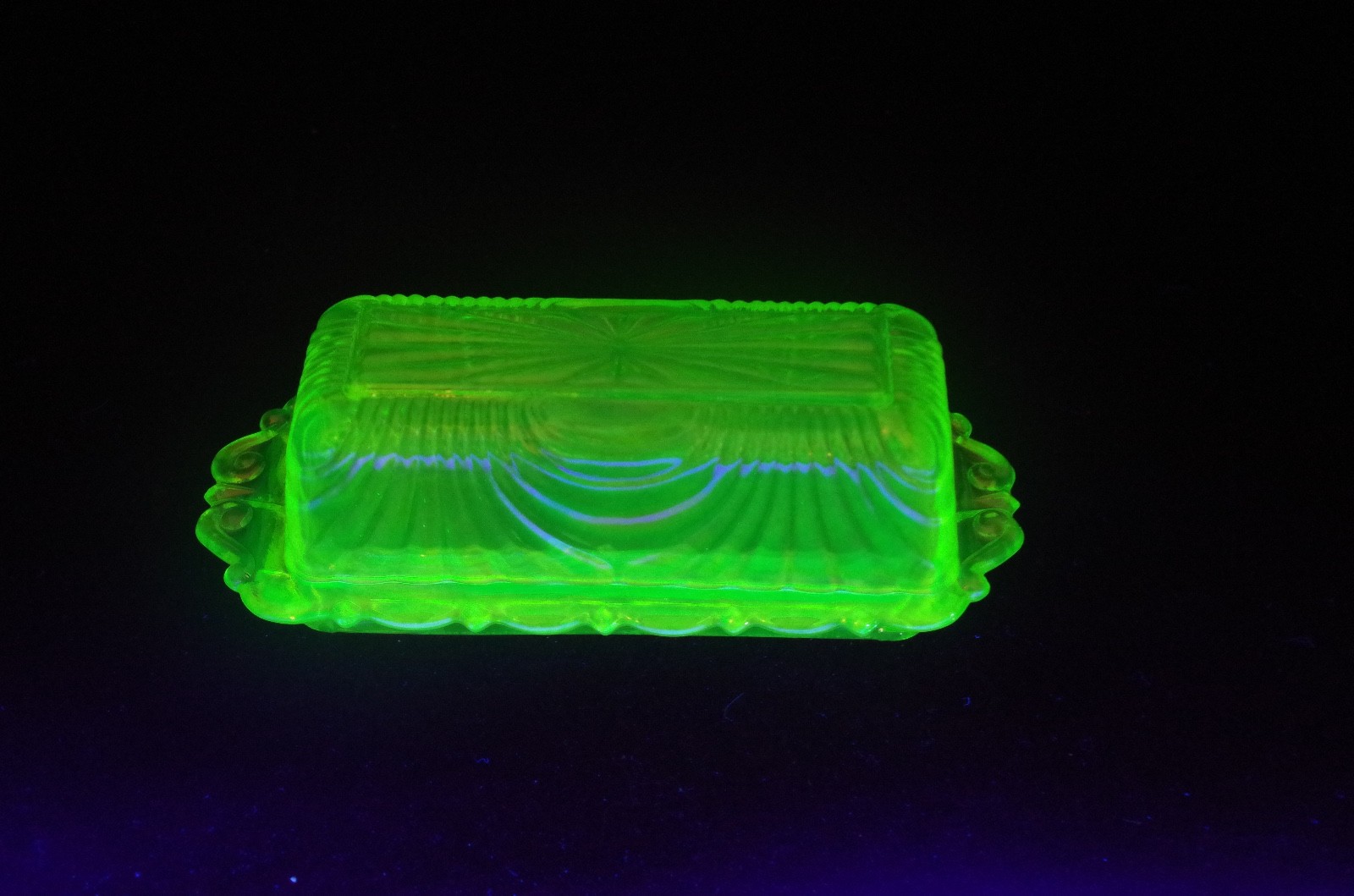 VASELINE GLASS OPALESCENT BUTTER DISH W/LID  