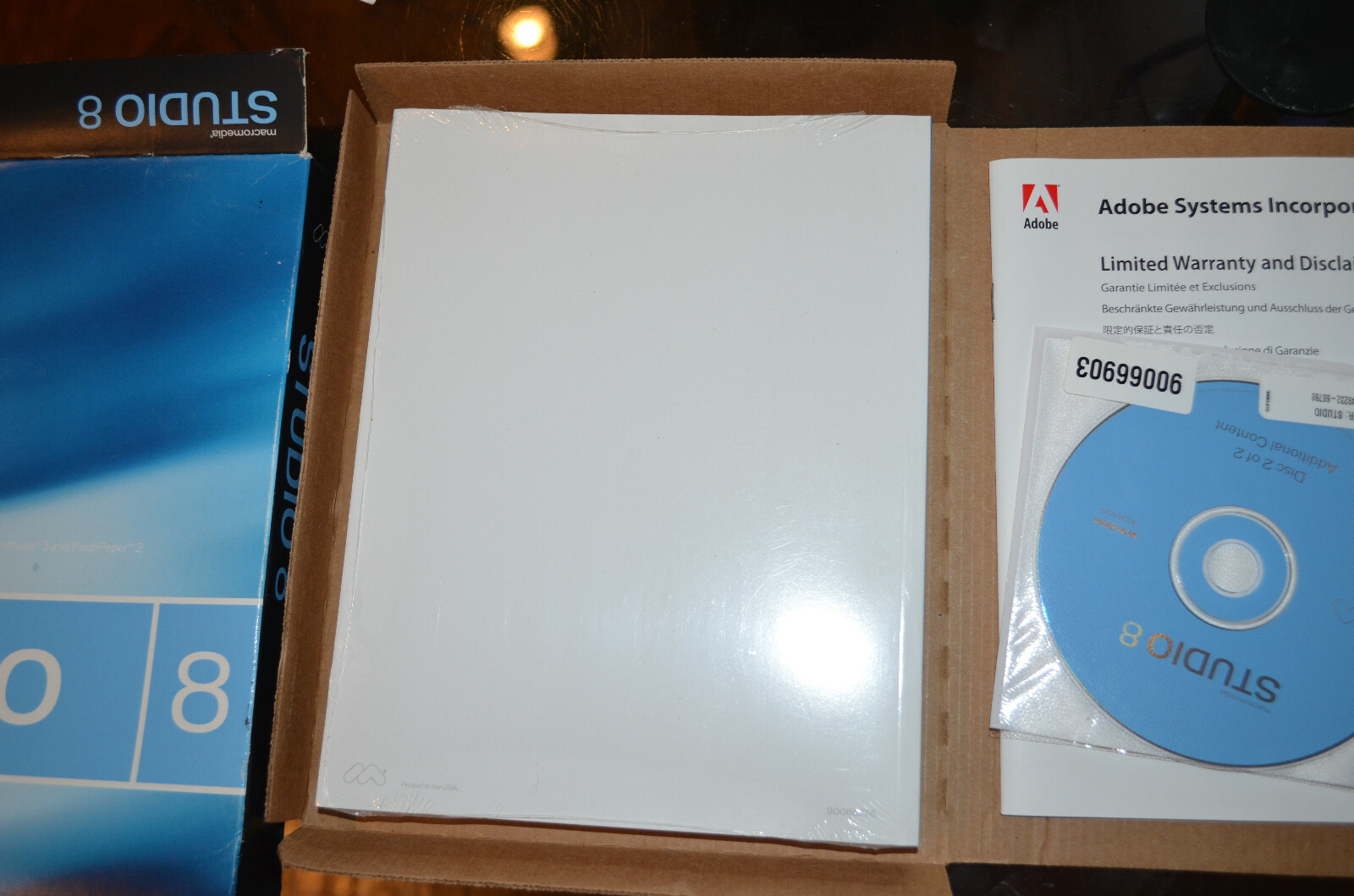 NEW STUDIO 8 MACROMEDIA DREAMWEAVER 2 CD DISCS MADE IN USA