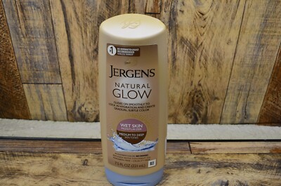 Jergens Natural Glow Wet Skin Moisturizer + FIRMING - Medium to Deep, 7.5 fl oz