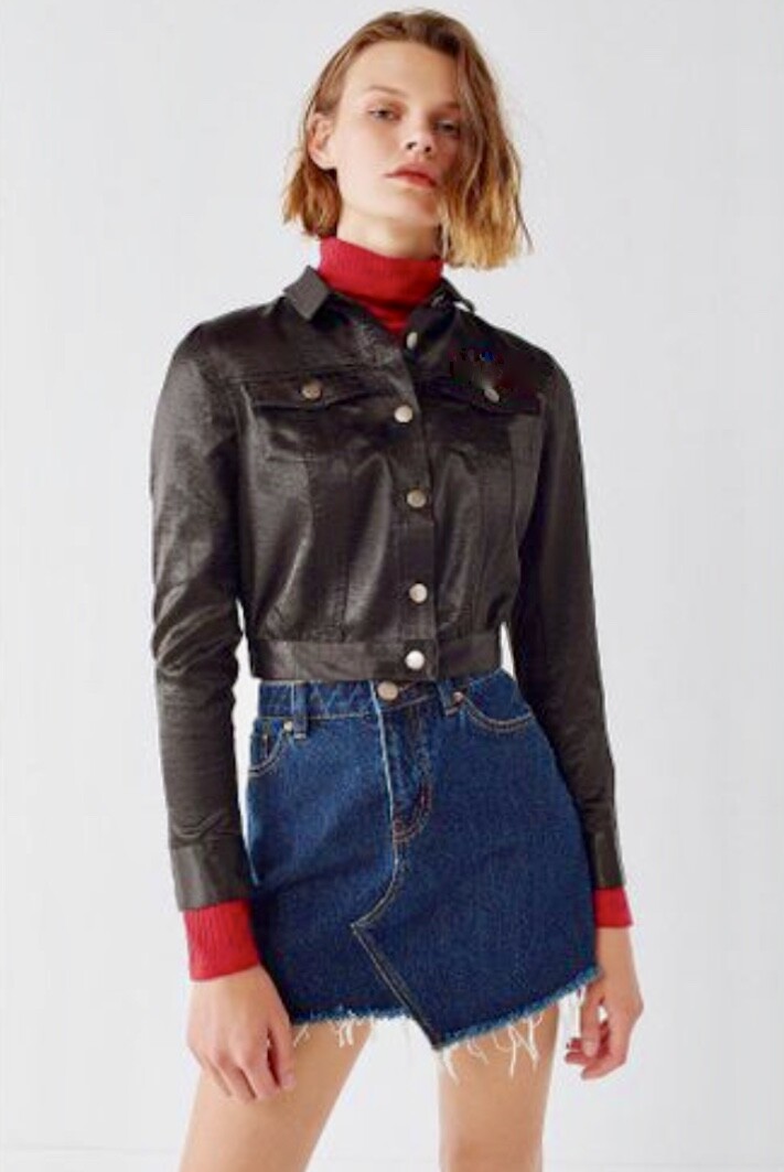 

Укороченная куртка Urban Outfitters Черная атласная пуговица в джинсовом стиле M NEW, Черный