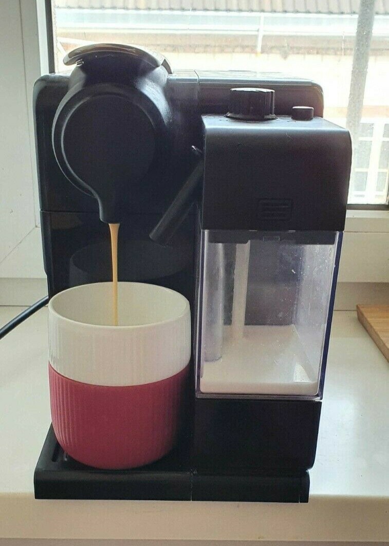De'longhi Nespresso Lattissima Touch - Kapselmaschine mit Milchsystem- Gebraucht