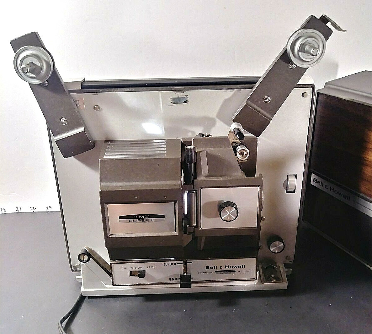 Bell & Howell Autoload Super 8 / Regular 8 Compatible Movie Projector Works 456A