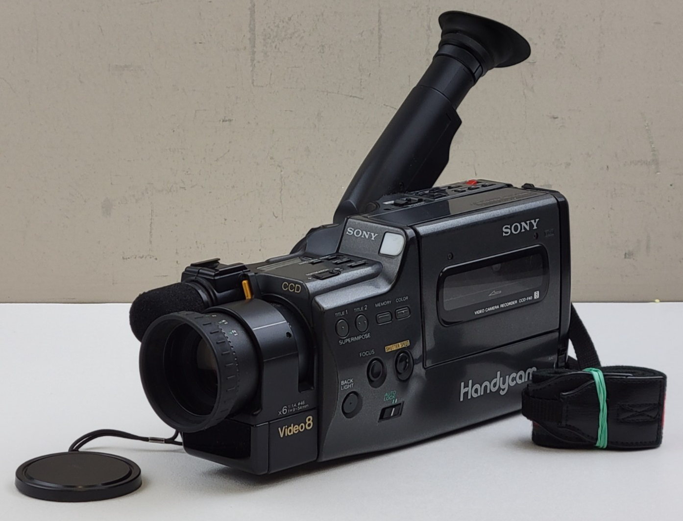 Vintage Sony CCD-F40 Video8 Handycam Video Camera Camcorder