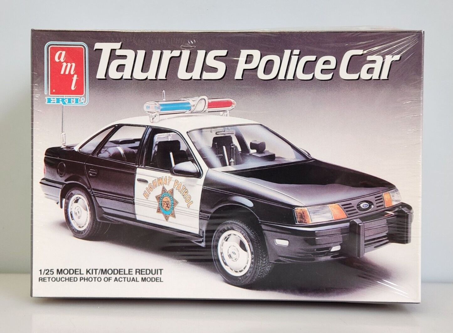 ミニカー Ford Taurus and Tool Box #99 Hot Wheels Valvoline Ford Taurus and Tool Box Roush Racing