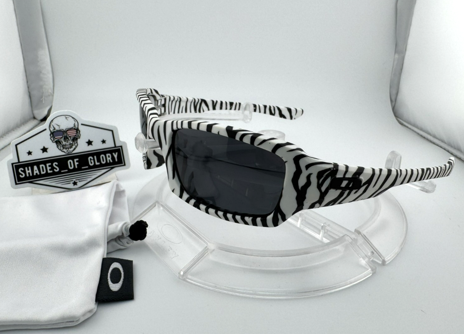小物 OAKLEY (4+1)2 FIVES SQUARED Standard Issue Fives Squared® USA Flag Collection Grey