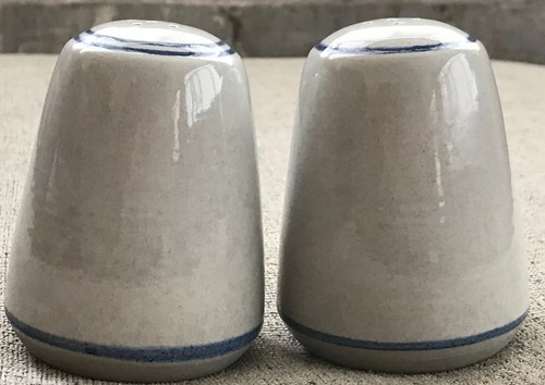 Red Wing Stoneware Salt And Pepper Shaker Set