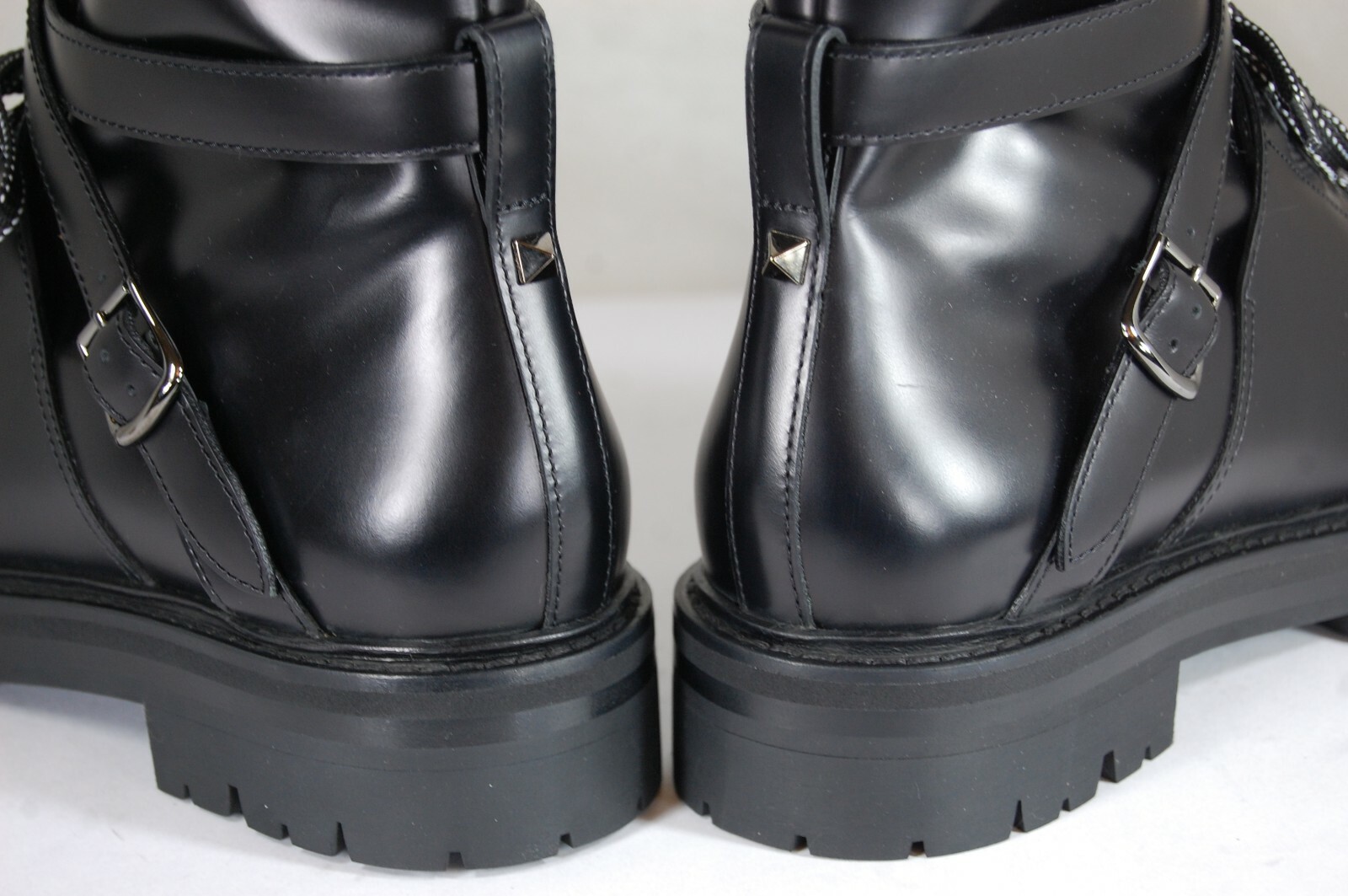 Pre-owned Valentino Garavani Valentino Runway Rockstud Black Leather Combat Biker Riding Boots Eu 39.5 Us 9.5