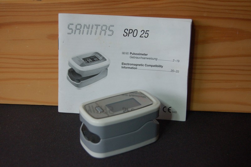 Sanitas Pulsoximeter MessgerÃ¤T-PulsmessgerÃ¤T Fingerpulsoximeter Oximeter Spo 25