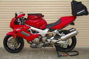 Honda vtr1000f firestorm