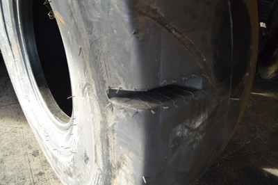 20.5-25 TIRE L5-S IN HOUSE OVERSTOCK 20PLY INDUSTRIAL/MINING 20525