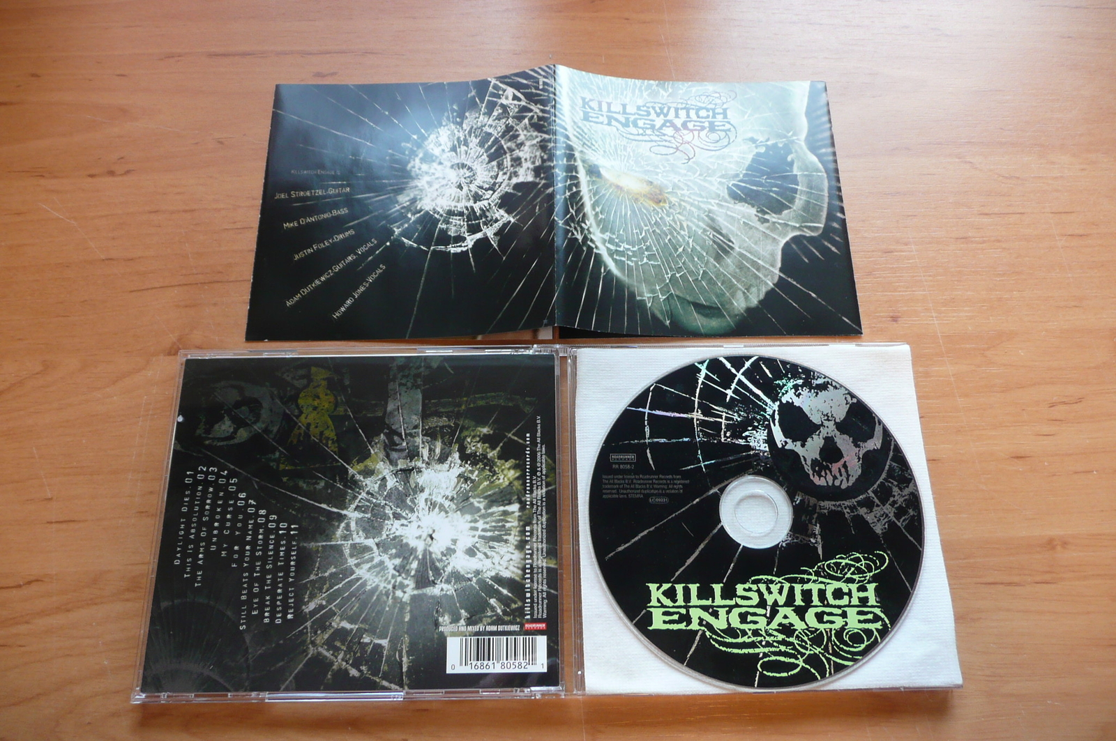 CD KILLSWITCH ENGAGE - AS DAYLIGHT DIES / ROADRUNNER 2006