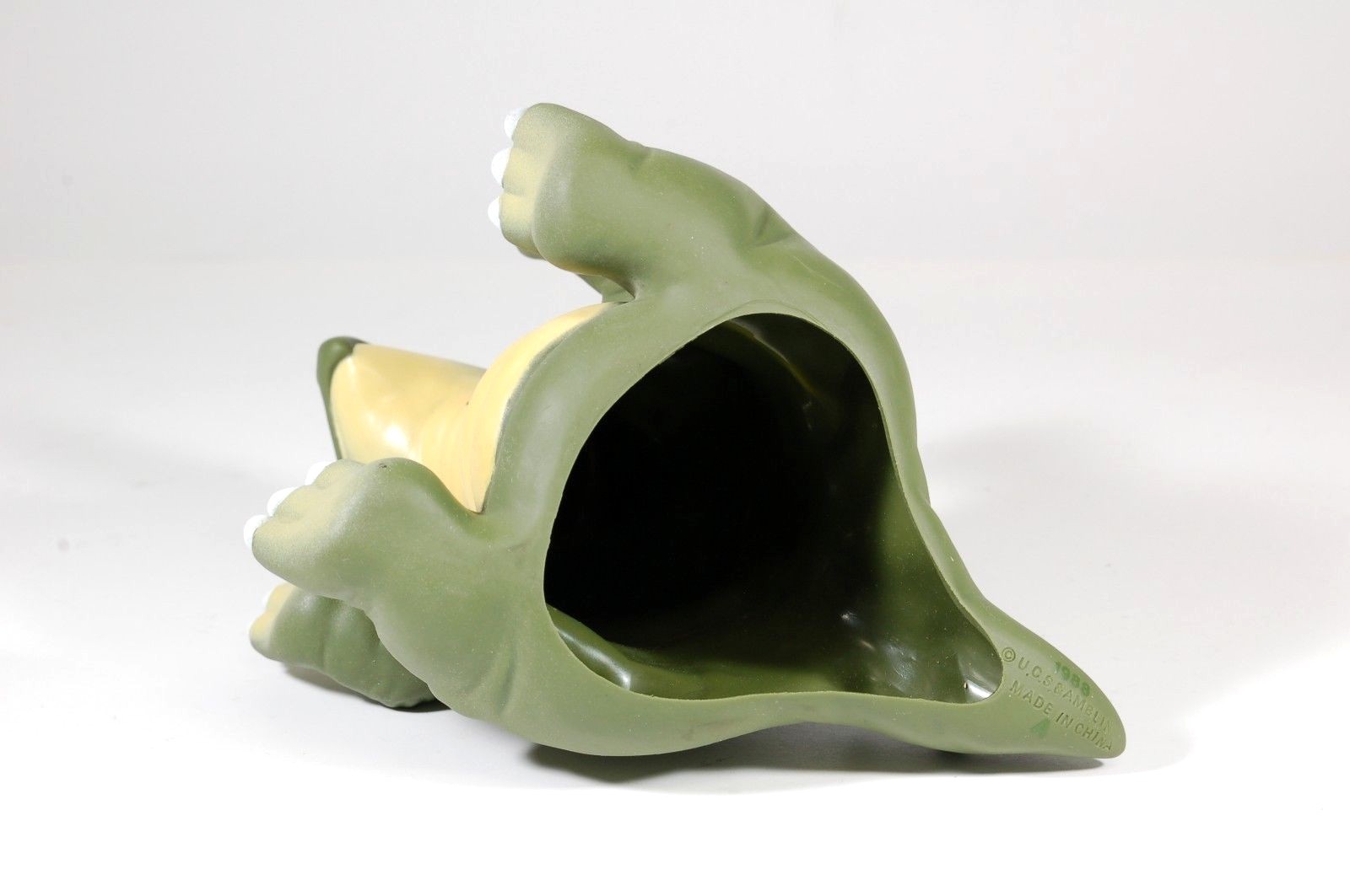 The Land Before Time Spike Hand Puppet by Pizza Hut promotional silicone rubber