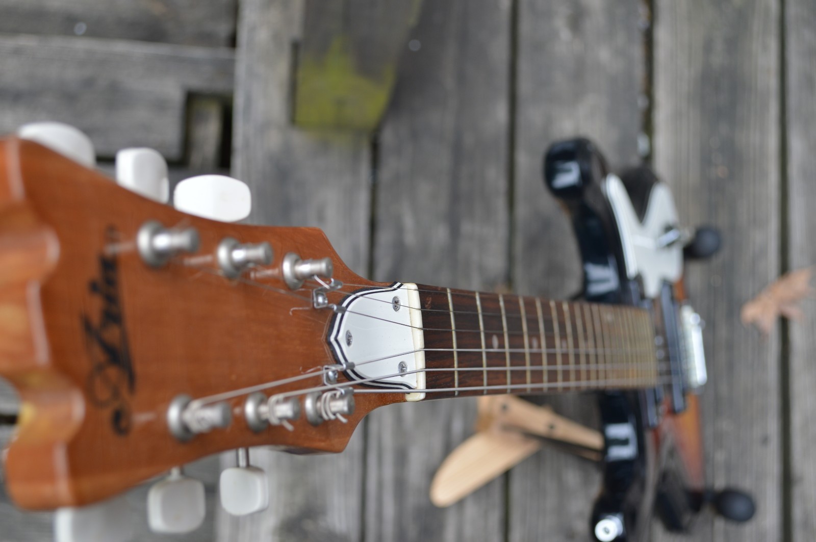 Vintage 1970's Aria Univox Hi-Flier Mosrite p-90's with case