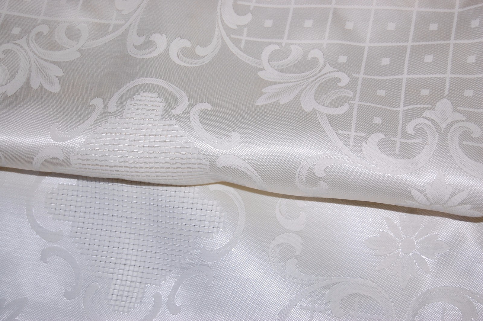 Vintage DAMASK UPHOLSTERY Fabric 3.5 Yards Ornate Woven Pearl White Jacquard