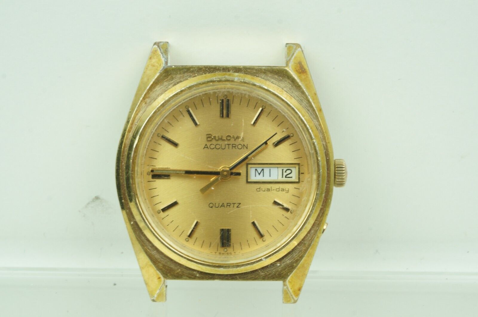 Vintage 1980s Bulova Accutron N8 Quartz Dual-Day 10K RGP Vintage 1980s Bulova Accutron N8 Quartz Dual-Day 10K RGP
